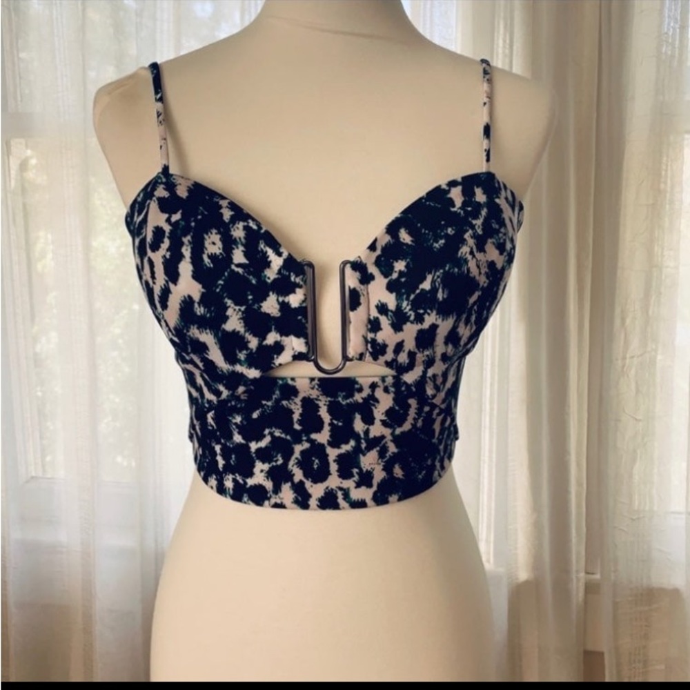 BEBE BUSTIER CROP TOP NWT SMALL